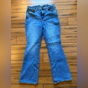 Good American Boot Cut Jeans in Classic Blue